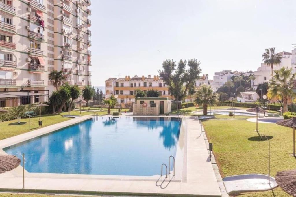 Estudio Con Vista Al Mar A 200 Mts De La Playa Benalmádena Kültér fotó