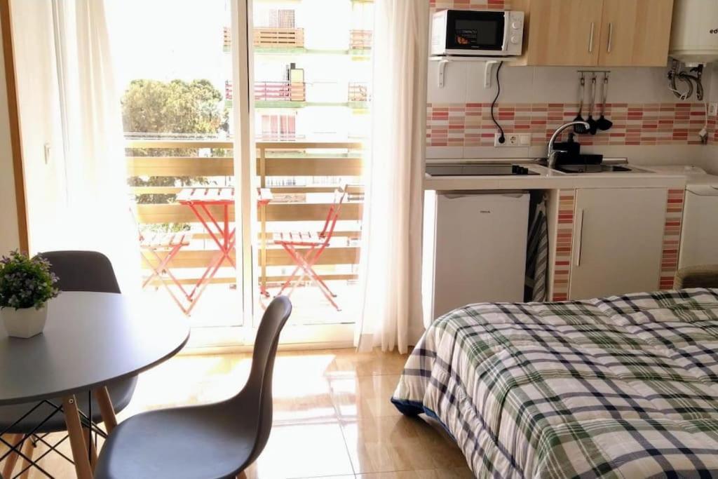Estudio Con Vista Al Mar A 200 Mts De La Playa Benalmádena Kültér fotó